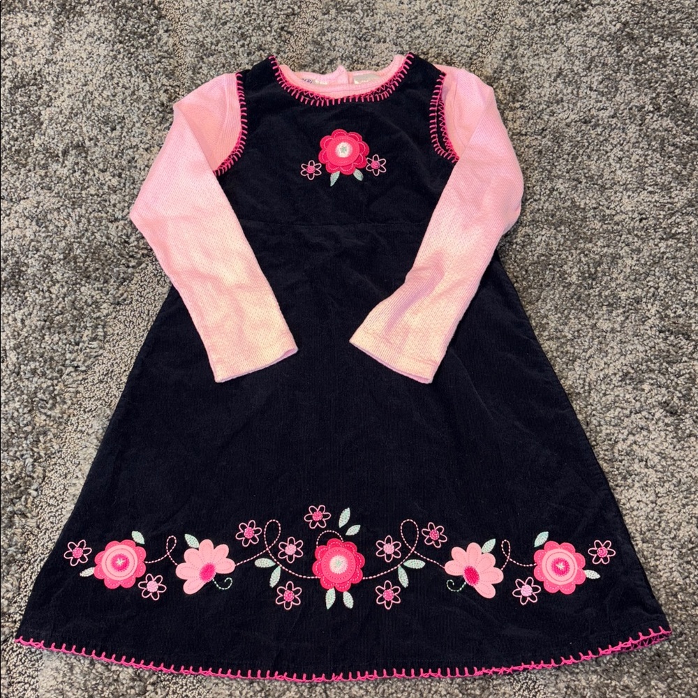 Pink Long Sleeve size 8 with navy blue floral dress EUC